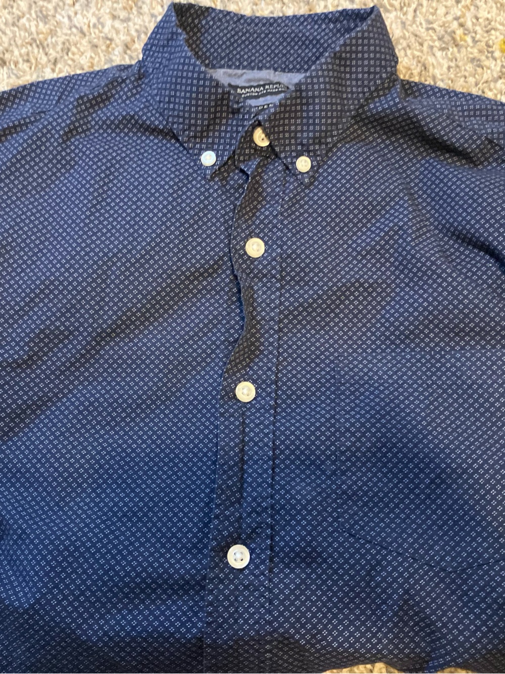 Banana Republic men Microdot Camden shirt size M